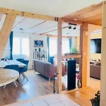 Alpine Apartment *